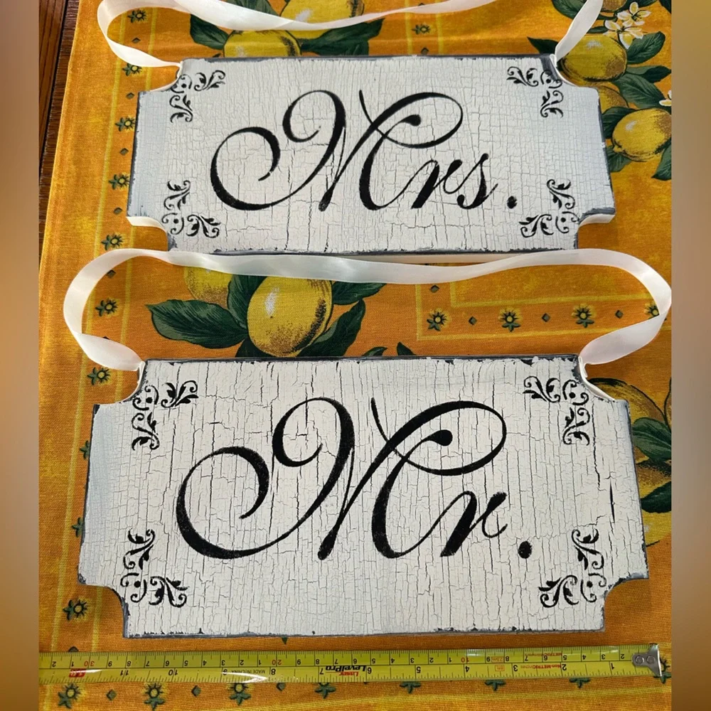 Gorgeous Shabby Chic Mr & Mrs and/or Just & Married Signs for Couples to Hold